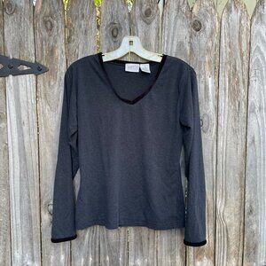 Black Long-Sleeved Top w Velvet Trim